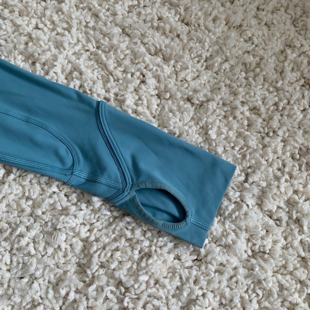 Lululemon New Route 1/2 Zip Top - Picture 7 of 7